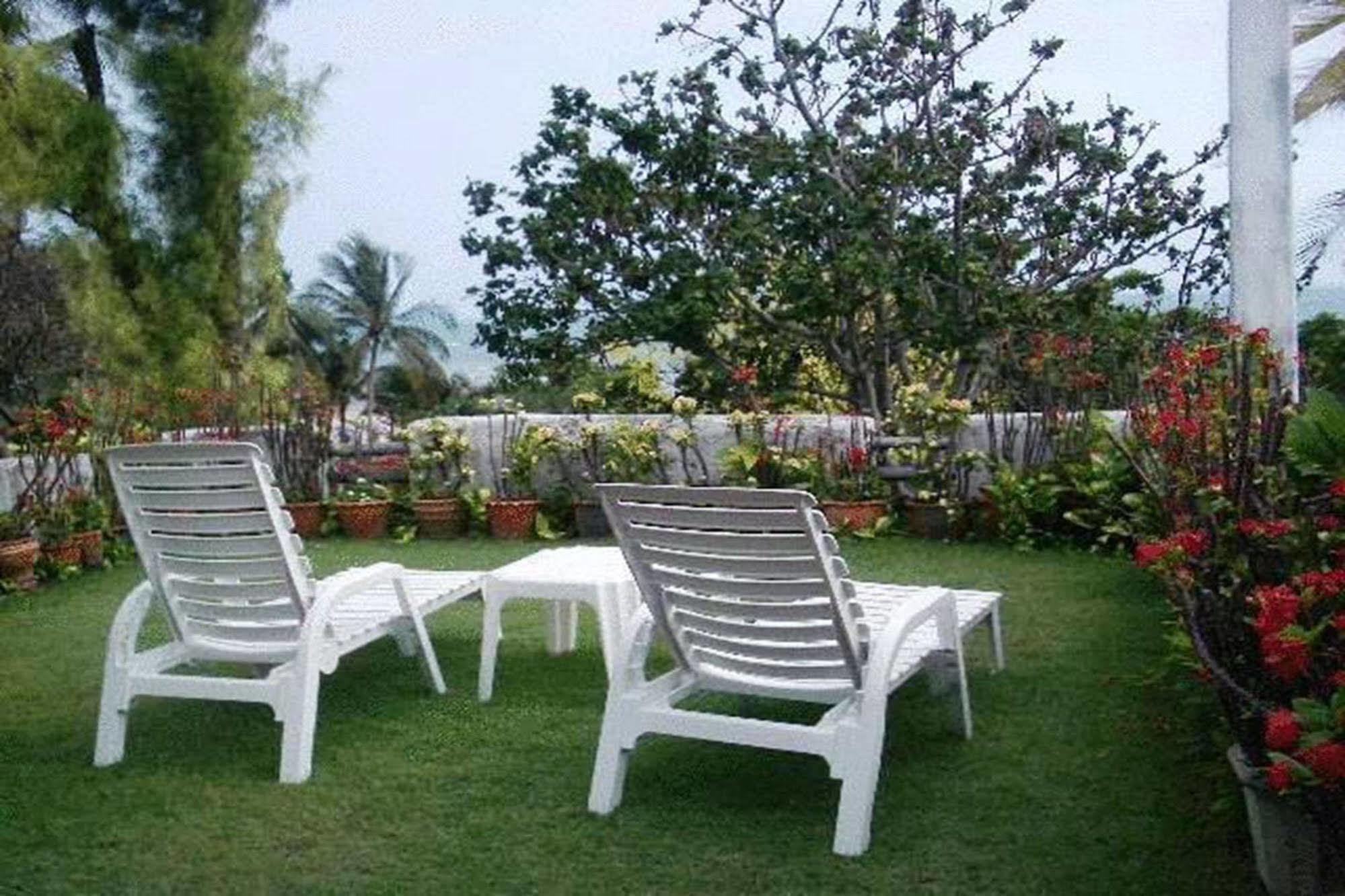 Momchailai Pattaya Retreat Bagian luar foto